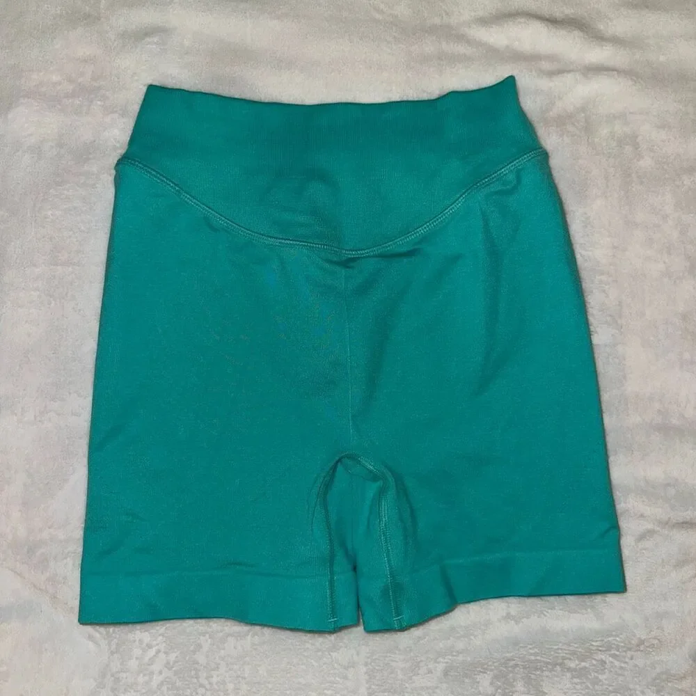 Gymshark Women’s Small High Rise Bike Shorts Teal Blue White Graphic Logo EUC
